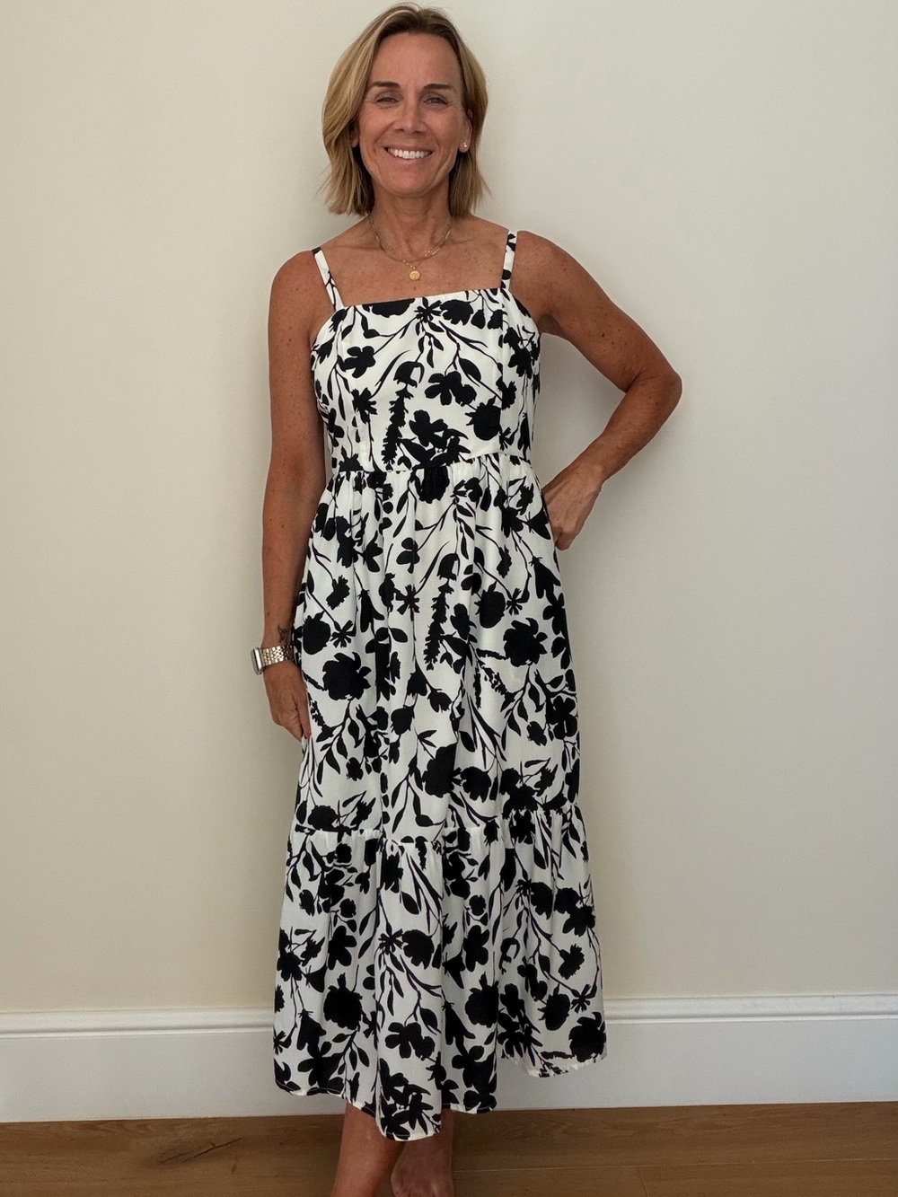 Evereve Black & White Floral Midi Sundress - Women